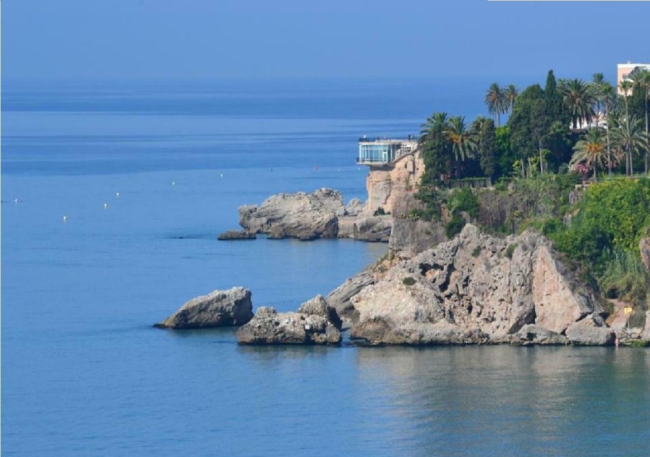Apartamento Steffi - Centro De Nerja Luaran gambar